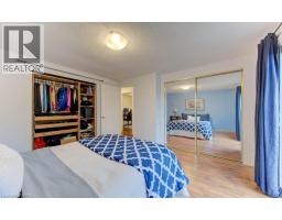 50 NEWBURY Drive - 17