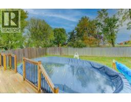 50 NEWBURY Drive - 23