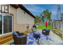 50 NEWBURY Drive - 24