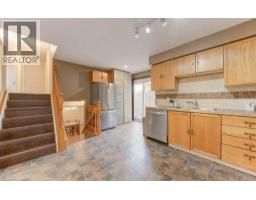 50 NEWBURY Drive - 7