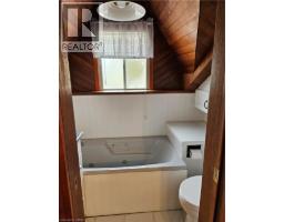 111 SNYDER S Road W - 14