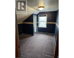 111 SNYDER S Road W - 17