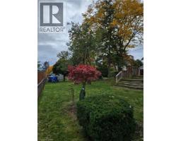 111 SNYDER S Road W - 7