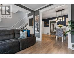 6 GLANVILLE Avenue - 11