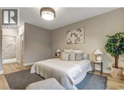 54 DUCHESS Drive - 14