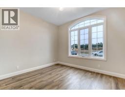 54 DUCHESS Drive - 17