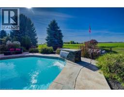 28 MUSSELMAN Crescent - 40