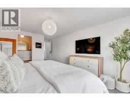 62 TOTTENHAM Street - 24