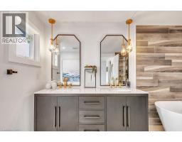 62 TOTTENHAM Street - 26