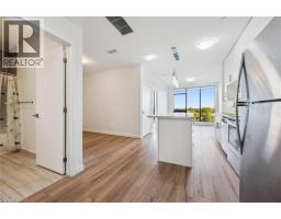 690 KING Street W UnitNo. 622 - 4