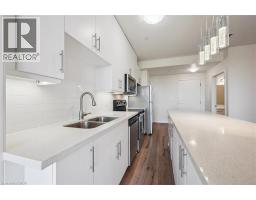 690 KING Street W UnitNo. 622 - 8