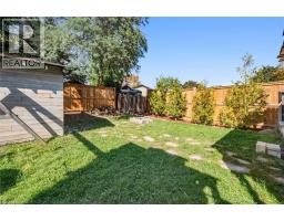 10 BROKEN OAK Crescent - 32