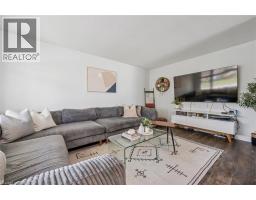 10 BROKEN OAK Crescent - 8