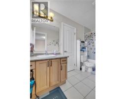 10 WESTVIEW Court - 24