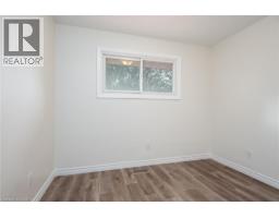 63 ELLIS Crescent S - 31