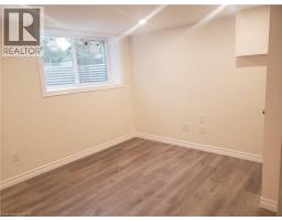 63 ELLIS Crescent S - 39