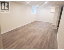 63 ELLIS Crescent S - 40