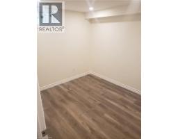 63 ELLIS Crescent S - 43