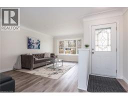 63 ELLIS Crescent S - 5