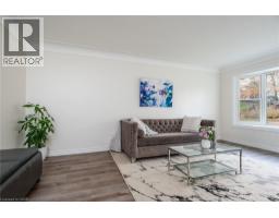 63 ELLIS Crescent S - 7