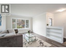 63 ELLIS Crescent S - 9