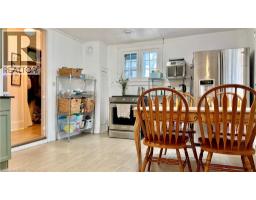 8 MCNAB Street W - 13