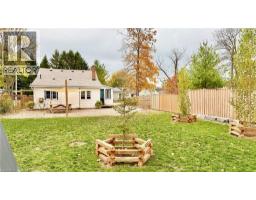 8 MCNAB Street W - 27