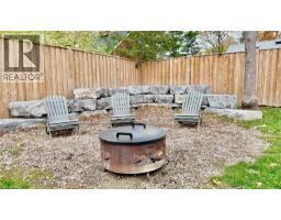 8 MCNAB Street W - 29