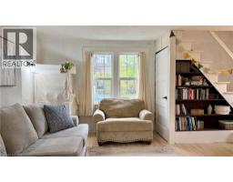 8 MCNAB Street W - 7