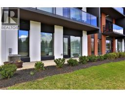 5 WAKE ROBIN Drive UnitNo. 118 - 15