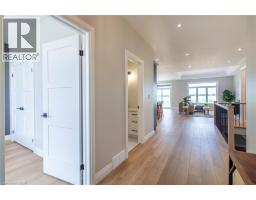 82 DUCHESS Drive - 5