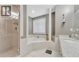 31 PIONEER TOWER Crescent - 33