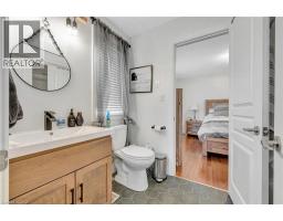 31 PIONEER TOWER Crescent - 37