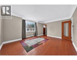 497 VICTORIA Street S - 14