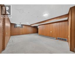 497 VICTORIA Street S - 28