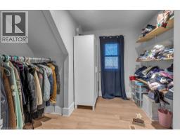 825 MAPLE Avenue - 40