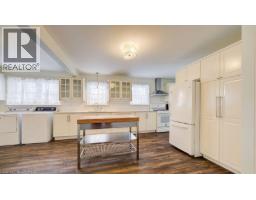 14 GRANDVIEW Street - 15