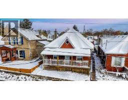 14 GRANDVIEW Street - 2