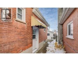 14 GRANDVIEW Street - 39