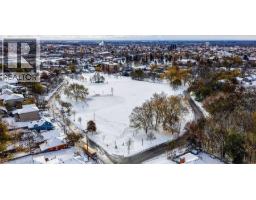 14 GRANDVIEW Street - 41