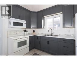 132 MONTCALM Drive - 14