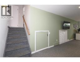 132 MONTCALM Drive - 31