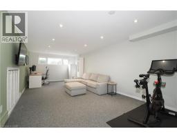 132 MONTCALM Drive - 32