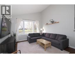 132 MONTCALM Drive - 8