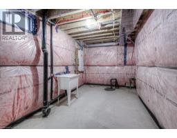 198 WILMOT Road - 32