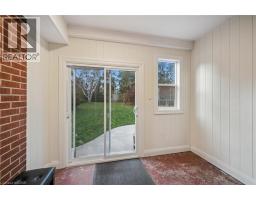 92 BORDEN Avenue N - 11