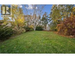 92 BORDEN Avenue N - 12