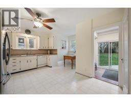 92 BORDEN Avenue N - 3