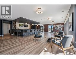 15 GLEBE Street UnitNo. 902 - 35