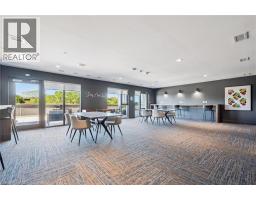 15 GLEBE Street UnitNo. 902 - 40